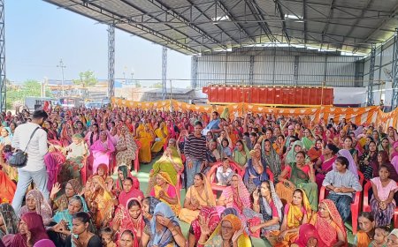 अद्भुत साहस की परिचायक व  समाज की आदर्श हैं महिलाएं