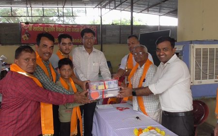 श्री अग्रसेन महाराज के सिद्धान्तों पर चलकर देश में अमन शांति और भाईचारा बनाये रखना है