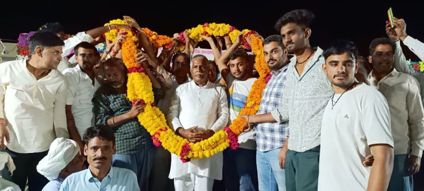 स्थानीय विधायक ने पुराने कार्य के पत्थर लगाने के अलावा कोई कार्य नहीं किया  जाड़ावत