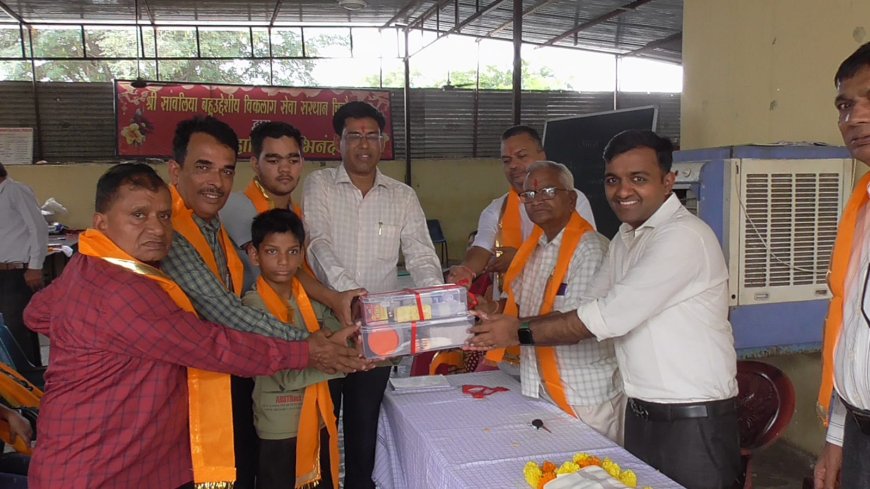 श्री अग्रसेन महाराज के सिद्धान्तों पर चलकर देश में अमन शांति और भाईचारा बनाये रखना है