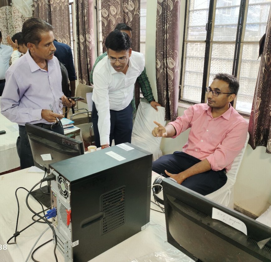 पेड न्यूज़ एवं सोशल  मीडिया पर रहेगी नज़र - जिला निर्वाचन अधिकारी