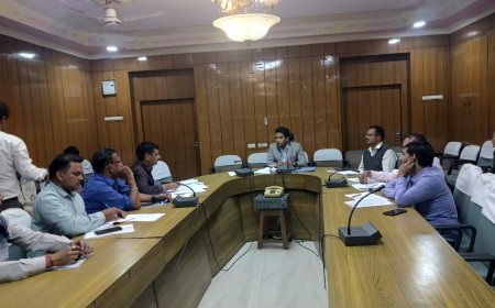 दुर्ग के संरक्षित क्षेत्र से शराब की दुकान को स्थानांतरित करने के दिए निर्देश 