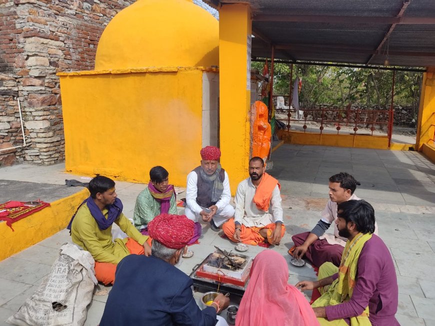 चित्तौड़ दुर्ग संसार में प्रसिद्ध है  लालचरण महाराज 