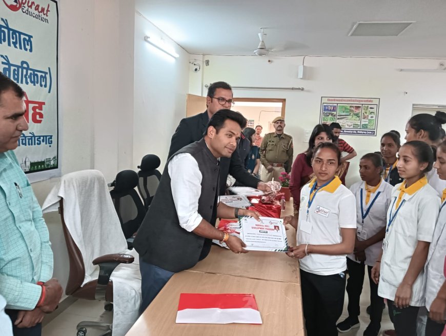 एक बच्ची के शिक्षित होने से परिवार की कई पीढियां सुधर जाती है