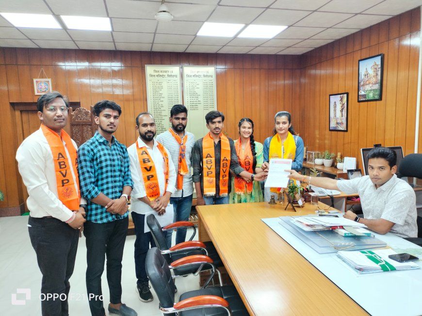 विश्व जल दिवस पर गम्भीरी नदी कि सफाई के लिए कलेक्टर को ज्ञापन सौंपा