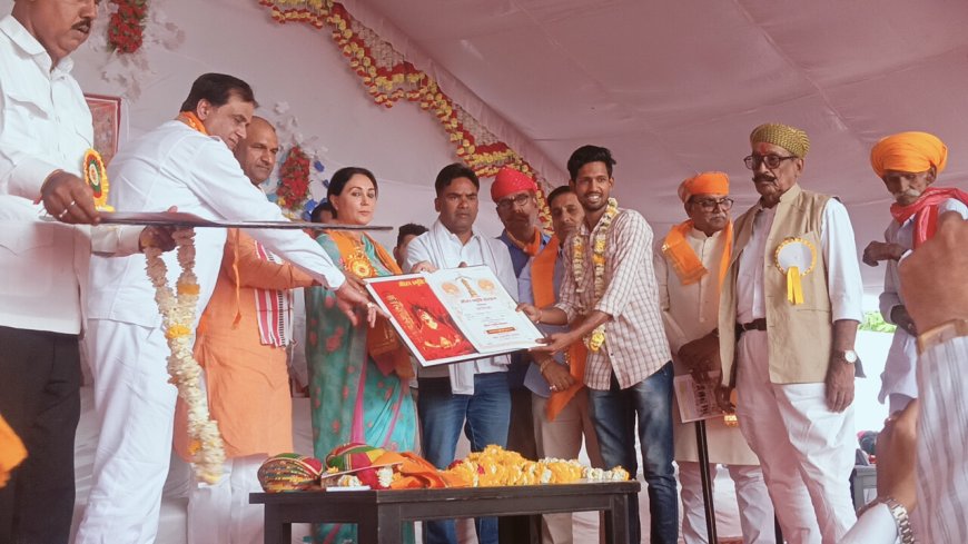 समाज को मिलकर महिला उत्थान के बारे में सोचना चाहिए    दिया कुमारी