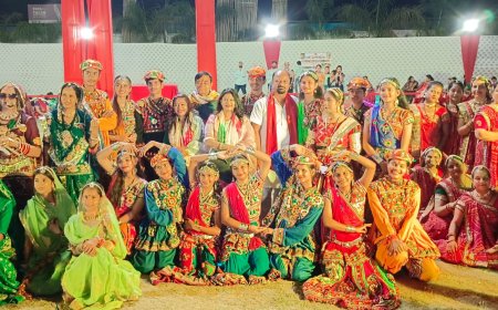 गायक कलाकारों ने बांधा समां, श्याम बाबा के जयकारों के साथ गरबा रास में उमडे़ श्याम प्रेमी