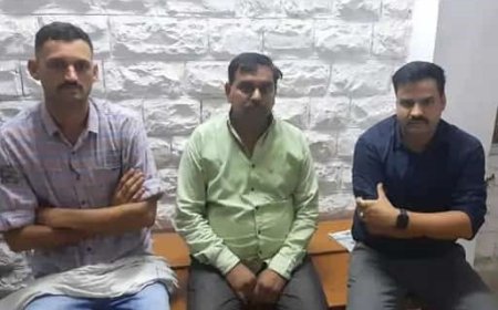 भदेसर थाना प्रभारी सहित तीन लोगों को 15000 की रिश्वत लेते हुए गिरफ्तार