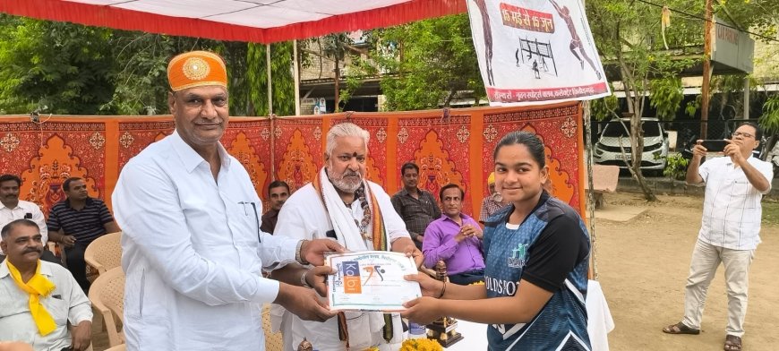   वॉलीबॉल प्रशिक्षण शिविर का हुआ समापन समारोह सम्पन्न 