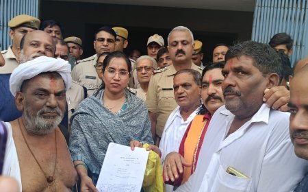 बांग्लादेश में हिंदूओं पर अत्याचार और उदयपुर में युवक की चाकू से हत्या की  घटनाओं के विरोध में  हिंदू समाज द्वारा   जनआक्रोश  रैली