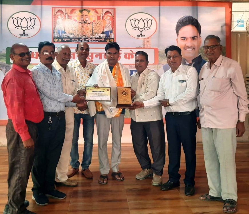 कुमावत समाज ने किया  विधायक आक्या का सम्मान