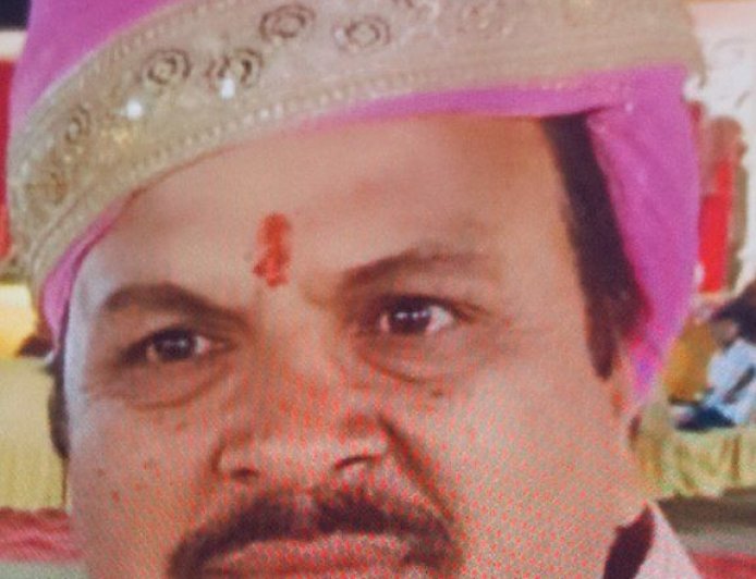 शिक्षा के मंदिर में अश्लीलता करने वाला शिक्षक एवं शिक्षिका बर्खास्त