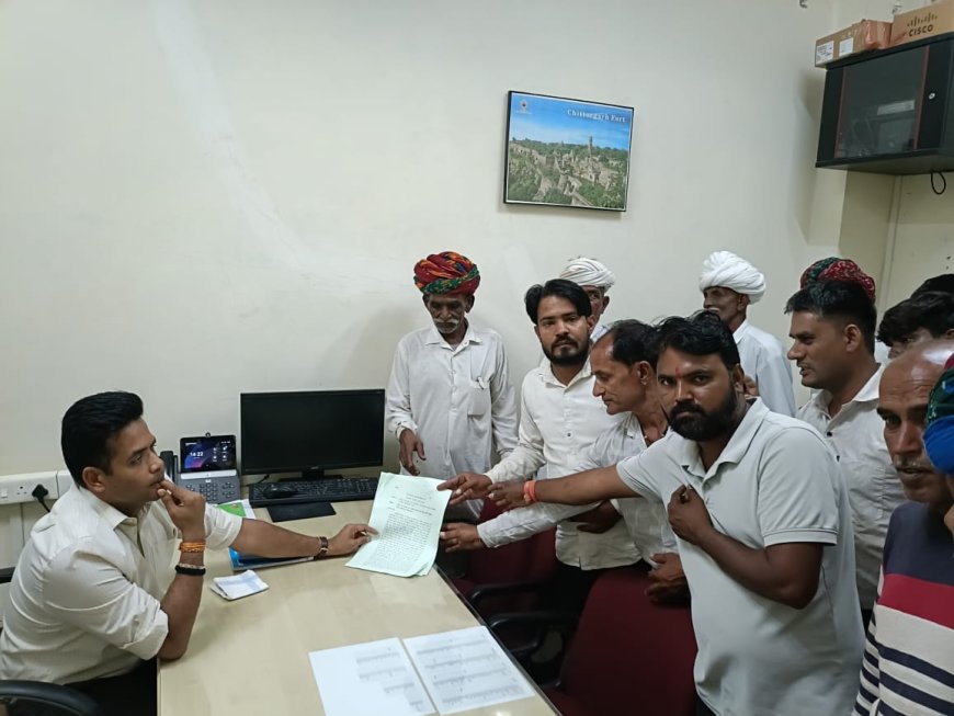 खनिज लीज निरस्त कराने की मांग को लेकर काठोड़िया ग्रामवासियों ने सौंपा ज्ञापन