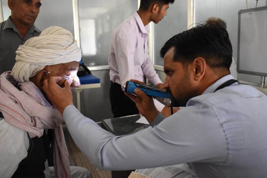 मेवाड़ यूनिवर्सिटी हॉस्पिटल, गंगरार में एक दिवसीय स्वास्थ्य शिविर सफलतापूर्वक आयोजित