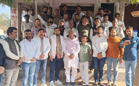 पूर्व राज्यमंत्री सुरेन्द्रसिंह जाड़ावत के नेतृत्व में अरावली बचाओ व मनरेगा नाम परिवर्तन के विरोध को लेकर तैयारी बैठक