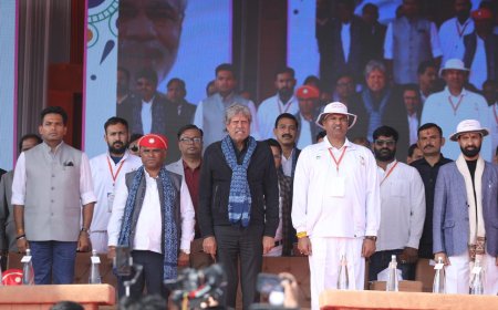 कपिल देव बोले आज की युवा पीढ़ी खेलों में हमसे ही बड़ा नाम करें